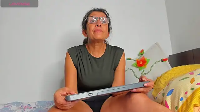Keyla_Milf live XXX chat