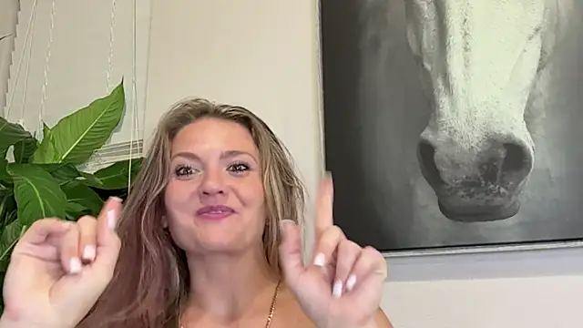 lunellea Webcam Show