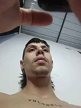 Chat +18 de Liancy ao vivo