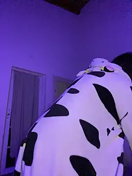 Poison_Ivy_29's Live XXX Chat