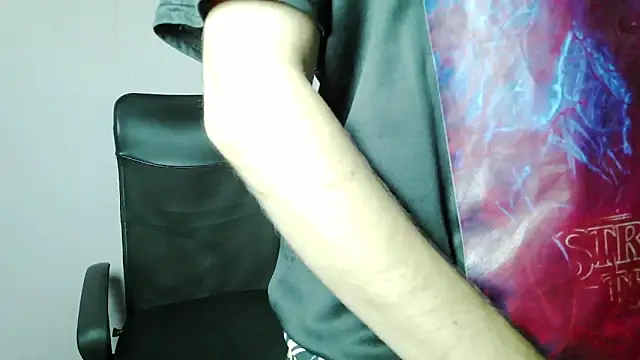 skinnyX333's Live XXX Chat