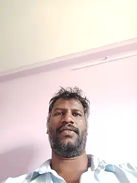 Paramkeerthin Live XXX chat