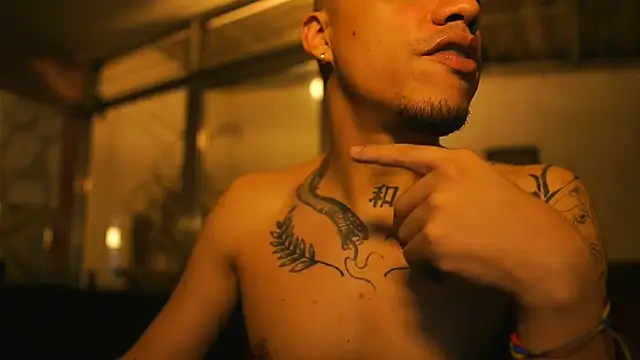 AlphaMasterXxx live XXX chat