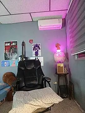 Danelyhit live XXX chat
