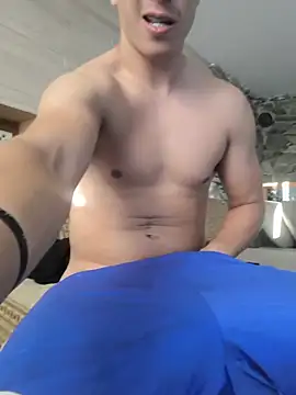 Show modela youngestOjta na web-kameri