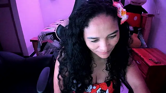 دردشة rayza_mature_154 الجنسية المباشرة
