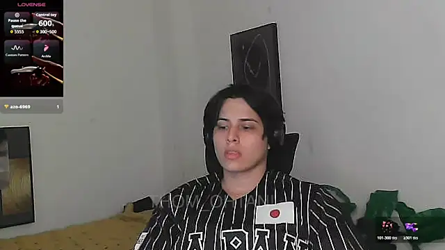 Thom_Ohtani's Live XXX Chat
