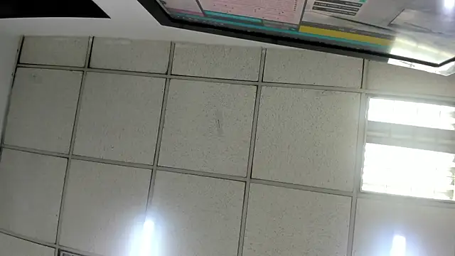 Salmaportman69 Chat XXX in diretta