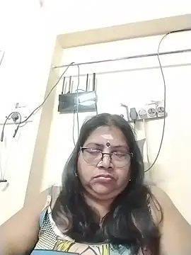 XXX chat uživo modela bigbum68