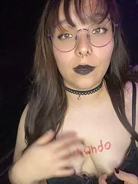 Solo_yoss' Live XXX Chat