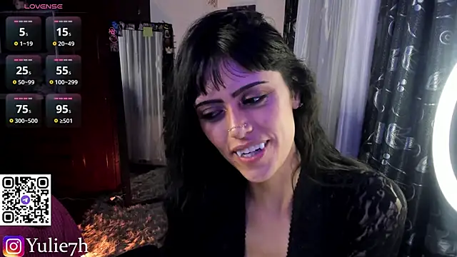 Chatroom XXX en direct de _Jessy_Moon_