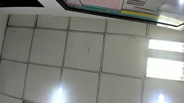 Salmaportman69 live XXX chat