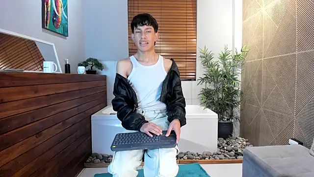 Pierre_Leroy_ Live XXX Chat