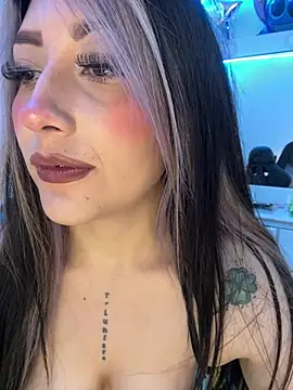 Luna_SofiaXX Chat XXX live