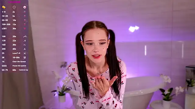 Deibora XXX чат на живо