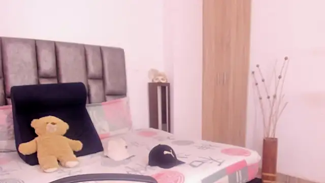 michacosio's Live XXX Chat
