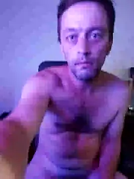 Systemacek23 élő XXX-chatje