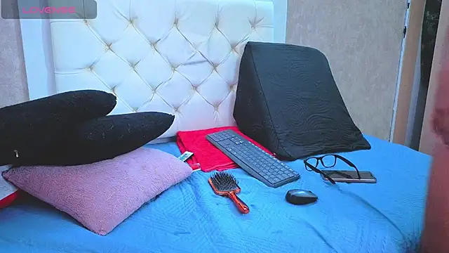 Chatroom XXX en direct de Malia_fox
