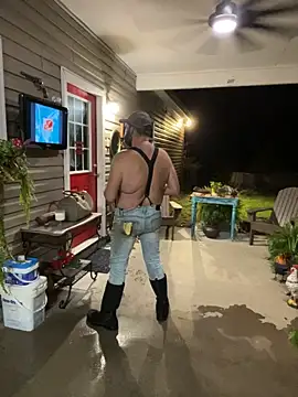 BootsAndCountry Adlı Modelin Canlı XXX Sohbeti