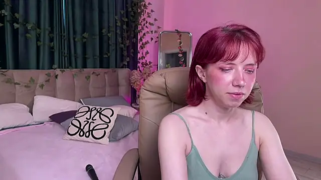 Love_is_Lola's Live XXX Chat