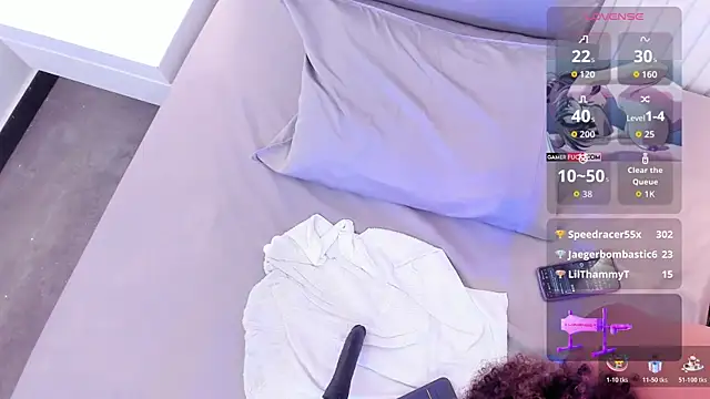 _Curvyqueen XXX чат на живо