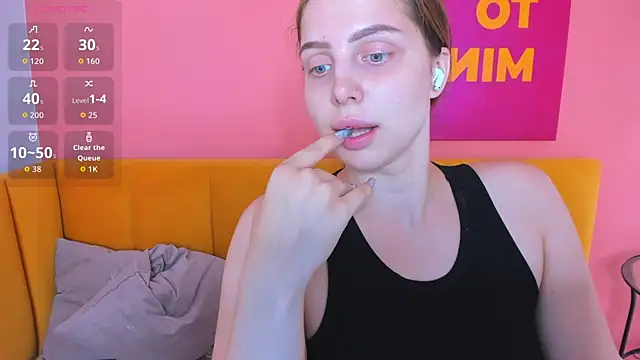 Онлайн чат XXX ReneeBlair