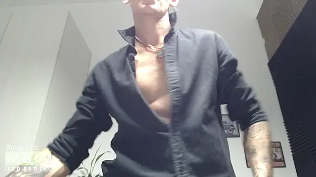 Rustynf1tz_ élő XXX-chatje