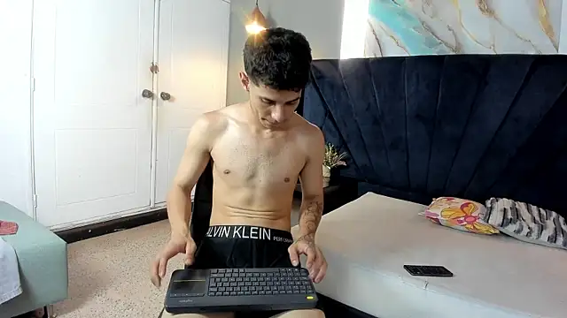 Živý XXX chat KaynSantos