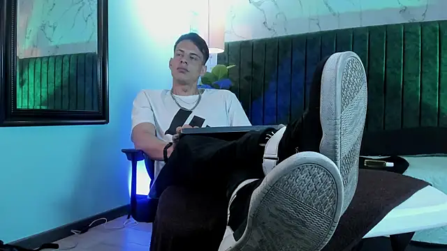 Dustin_Sonne live XXX chat