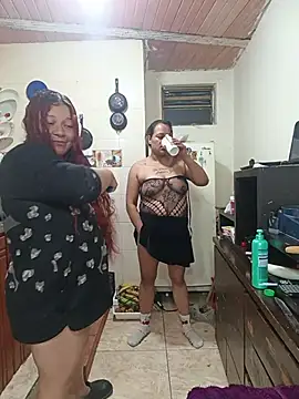 צ'אט XXX בשידור חי של ZuriandAlex