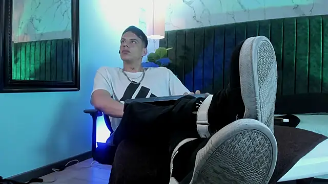 Dustin_Sonne Chat XXX in diretta