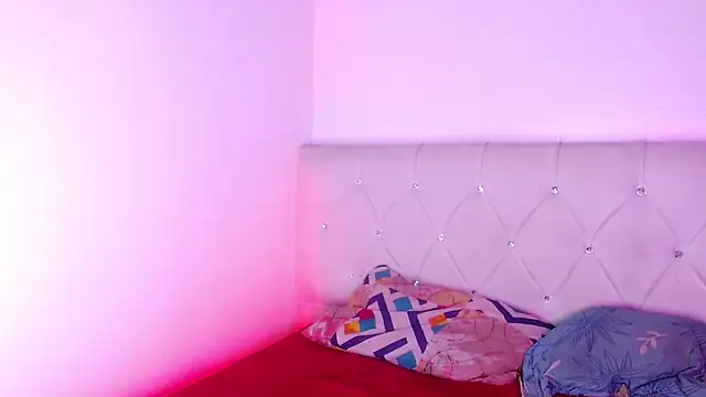 Angel_foxc13のライブXXXチャット
