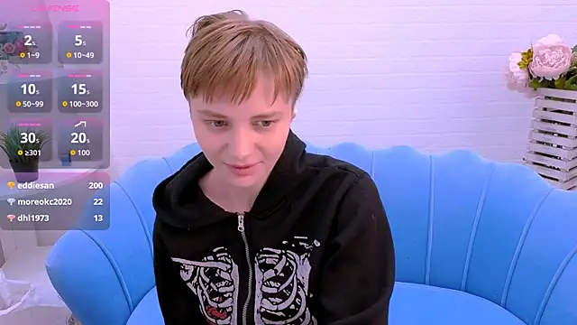 MirraBellanta élő XXX-chatje
