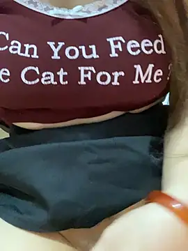 -Lyly_69's Live XXX Chat