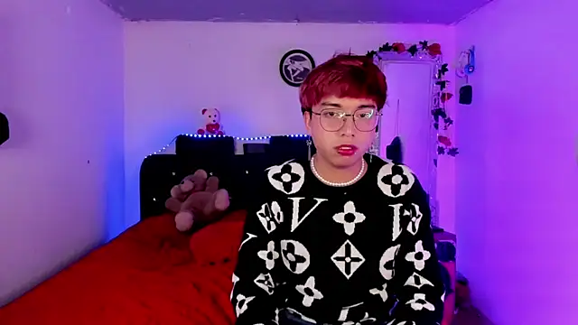 AnggelONfiree Chat XXX in diretta