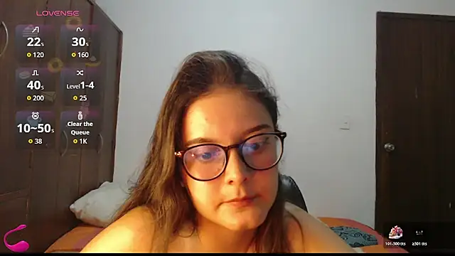 Chat +18 de MadieeLorez ao vivo