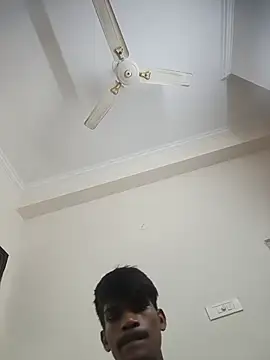 INVISIBL11 XXX чат на живо