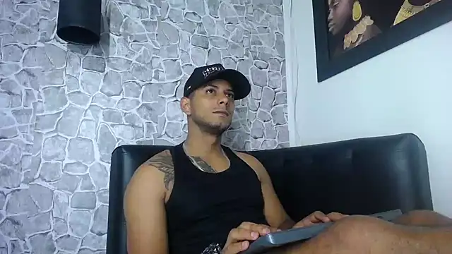 Chris_Dick23のライブXXXチャット