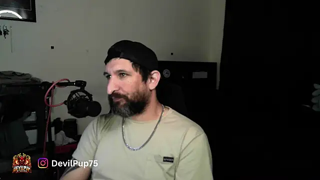 Chat XXX en directo de DevilPup75_