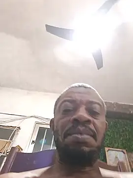 Chat +18 de Negaomalinha1 ao vivo