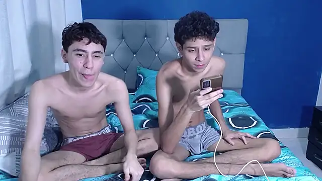צ'אט XXX בשידור חי של Thiago_And_Gael