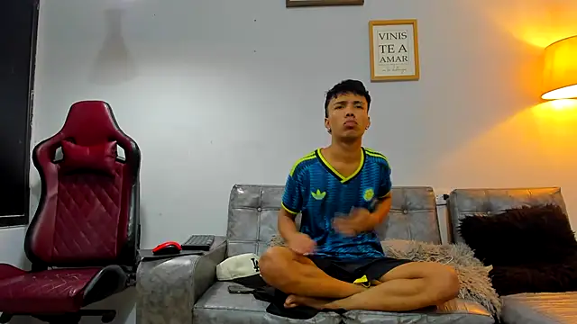 Mrbravo_25 live XXX chat