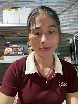 tinacum012's Live XXX Chat