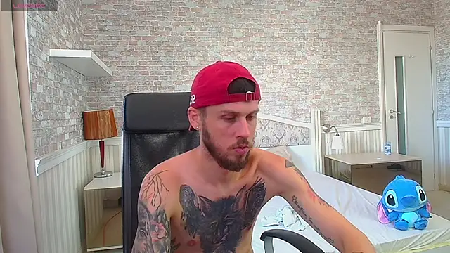 JonahShaw Live XXX-chat