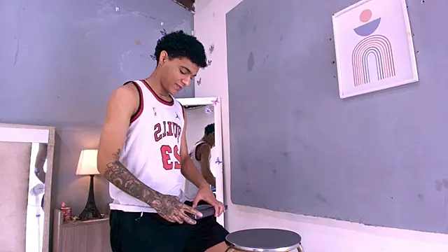 _Thiago12 élő XXX-chatje