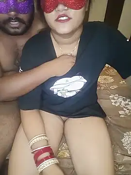 הופעת וובקאם של PUNJABICOUPLE09