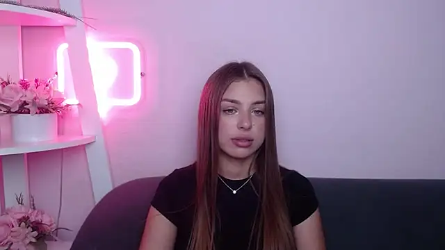 MilanaAngelAs Chat XXX in diretta