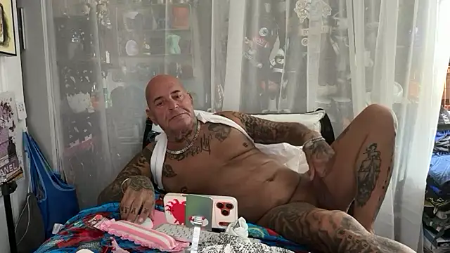 lovetatts64n Live XXX chat