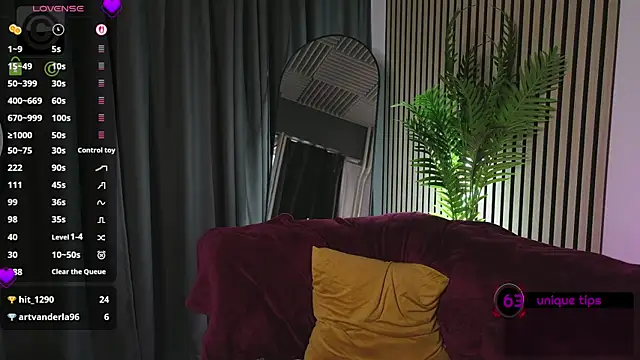 Czat XXX na żywo – Ema_Reese