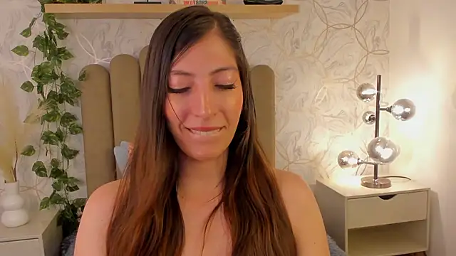 Chat +18 de Zafiro22_ ao vivo